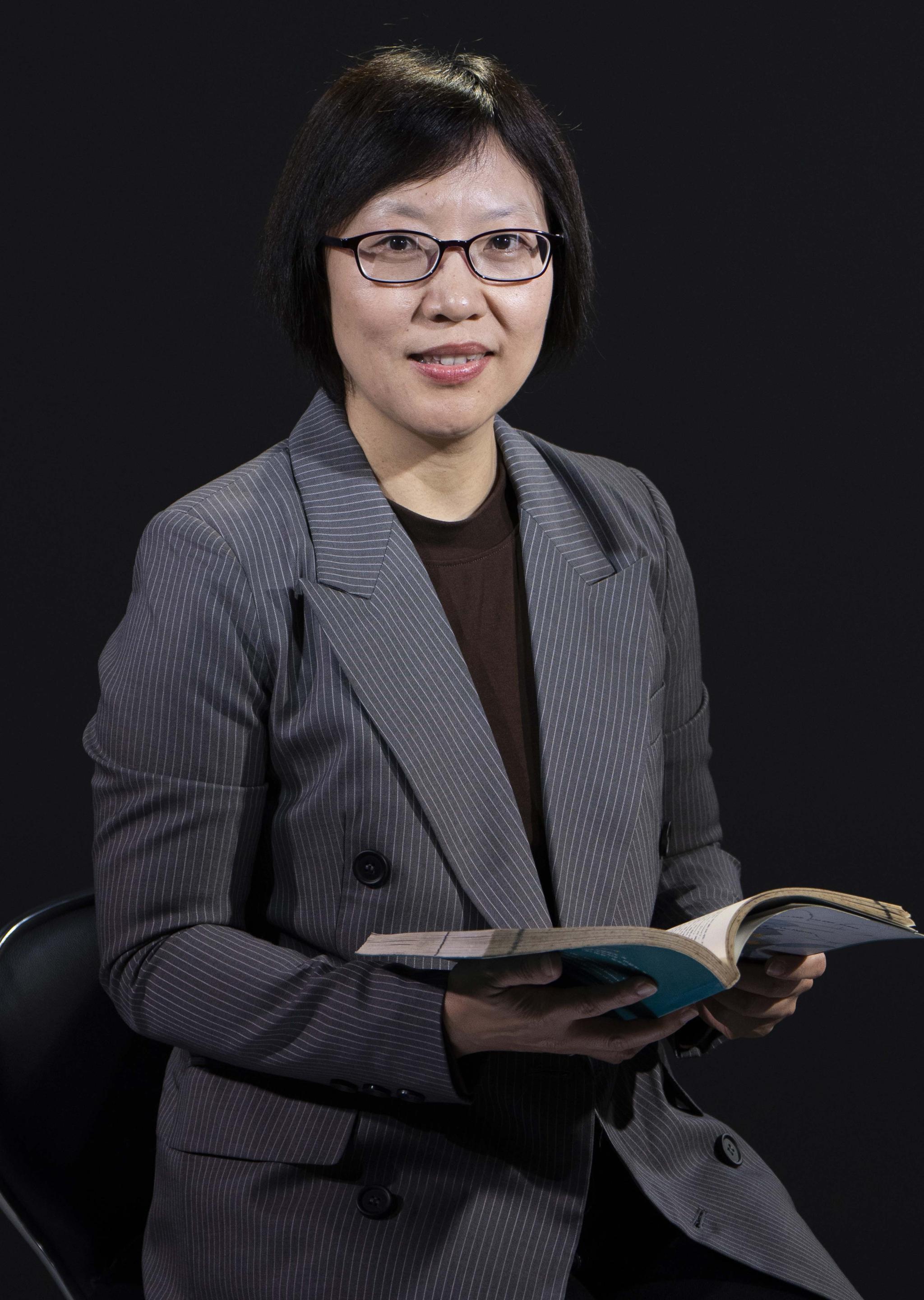 美人与教授(美人与教授公子如兰讲什么故事)